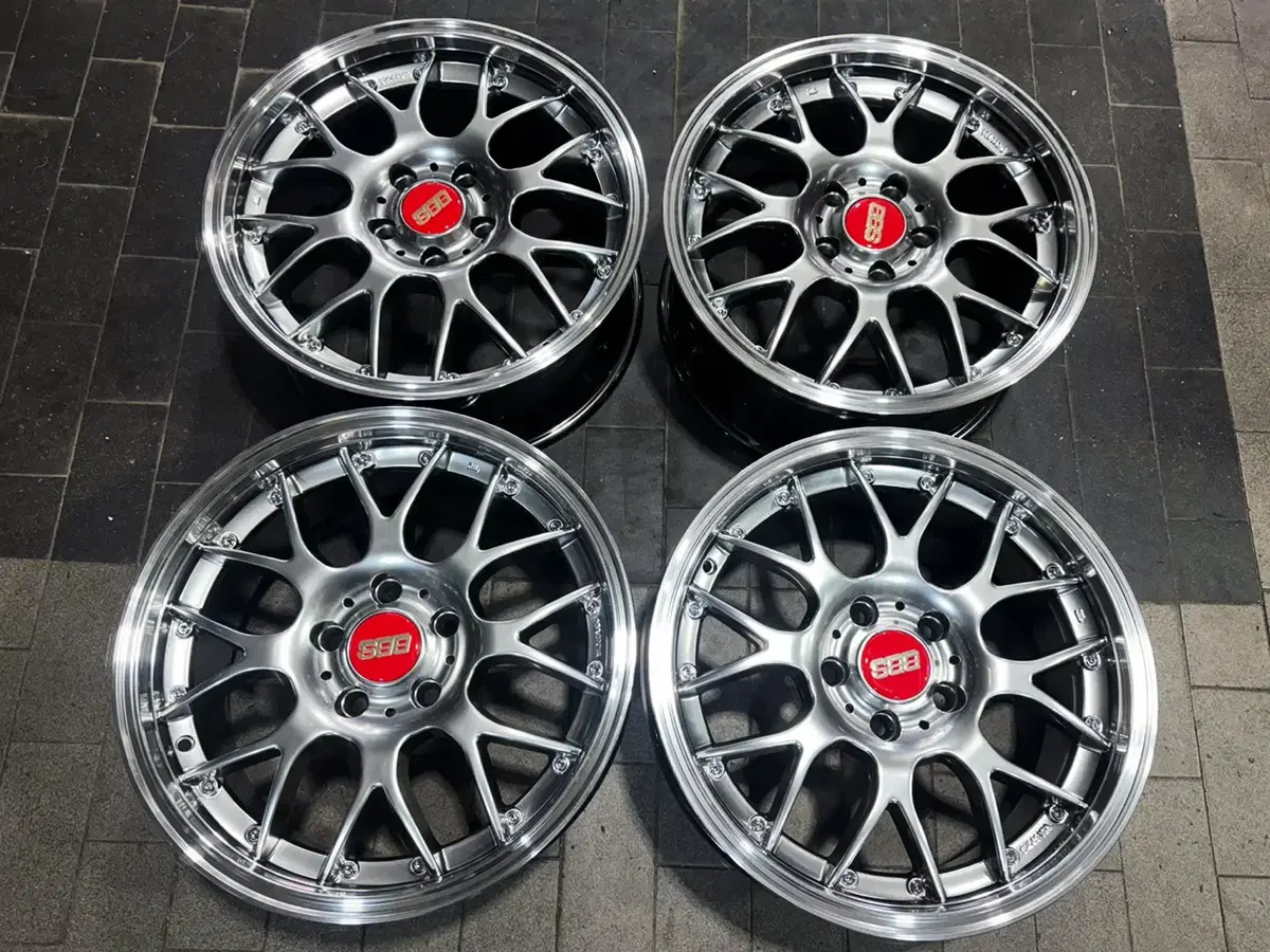 17인치 BBS RSGT.st 하이퍼블랙림폴리쉬 신품휠